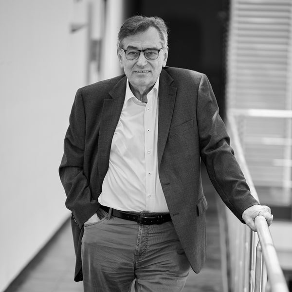 Mag. Bernhard Lotz
